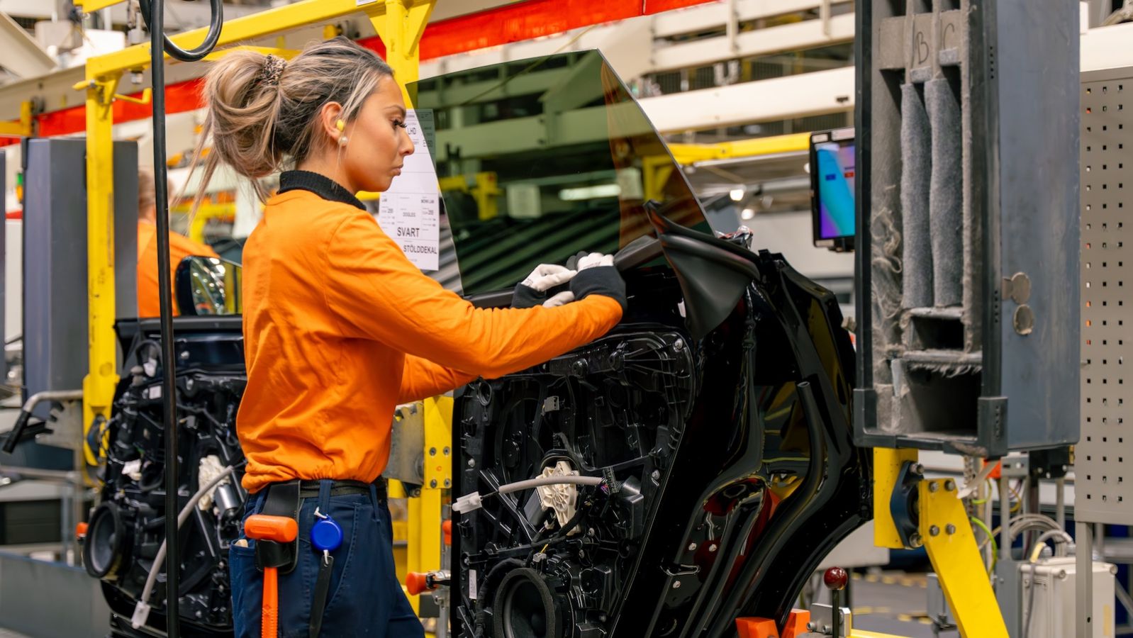 Volvo EX60: Ξεκίνησε η παραγωγή του ηλεκτρικού SUV στην Torslanda